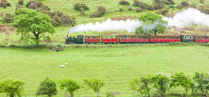 scenic train rides in United Kingdom