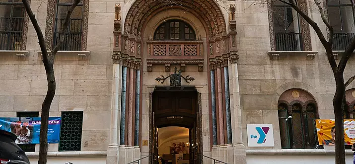 8 Best Hostels In Manhattan, New York