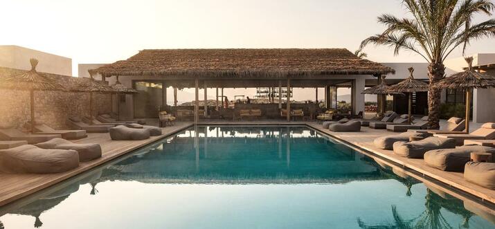 yoga retreats in greece