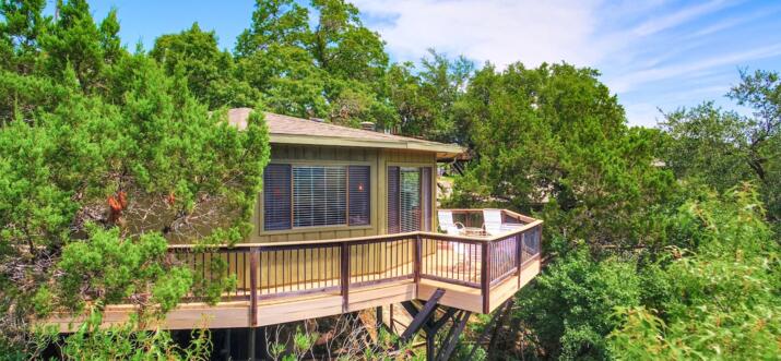 airbnb lake travis