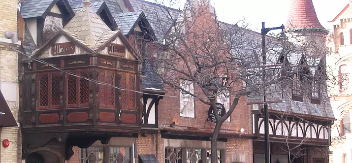 8 Best Places To Eat In Milwaukee, Wisconsin