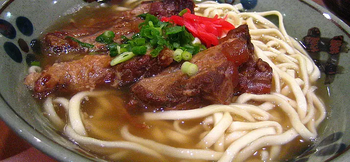 20 Meilleurs plats à essayer à Okinawa, Japon
