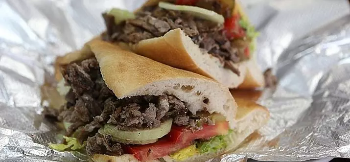 Top 9 Street Food You Must Try In Abu Dhabi, United Arab Emirates