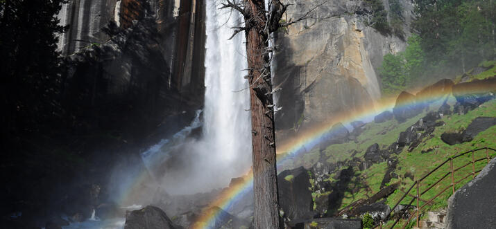 hiking in yosemite