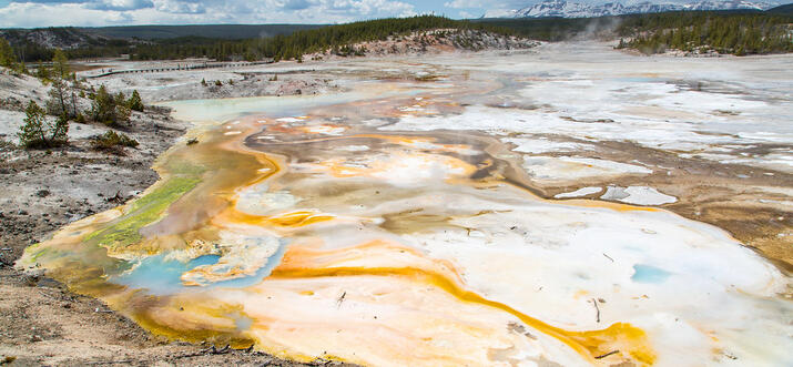 hiking in yellowstone