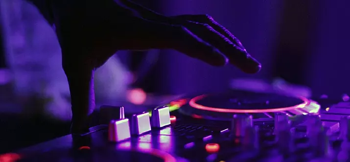 Top 10 Hip Hop Bars & Clubs In Downtown Los Angeles