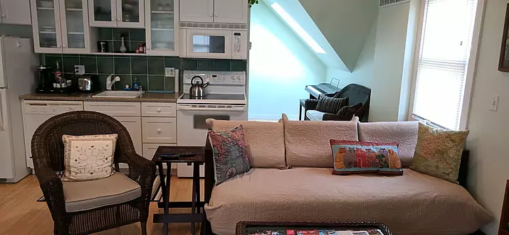 Top 10 Airbnb Vacation Rentals In Lawrence, Kansas