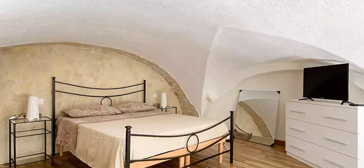15 Airbnb Vacation Rentals In Italy For Under 150 USD