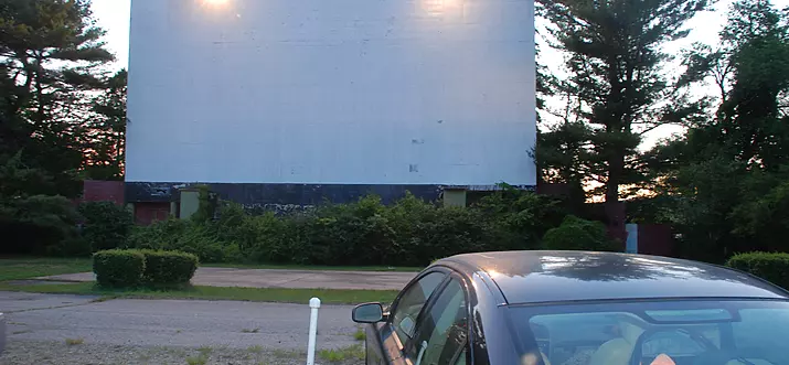 6 Handpicked Drive-In Theaters In Maine, USA