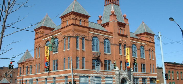 10 Meilleures choses à faire à Corning, New York