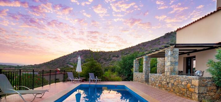 Top 9 Beach Houses In Greece