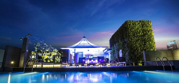 Mari Minum: 4 Hotel Di Bangkok Dengan Bar Rooftop