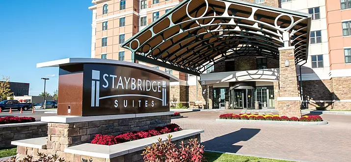 Top 14 Hotels With Pool In Upstate New York