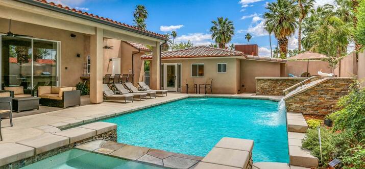 Poolside Pleasures: 10 HomeAway And Vrbo Vacation Rentals In Palm Springs, CA