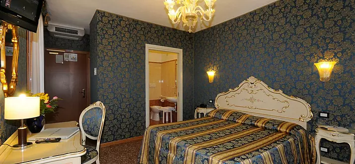 Top 9 Hotels With Balconies In Venice, Italy