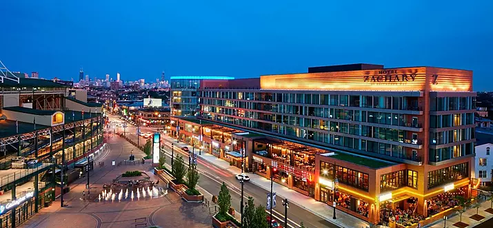 10 Handpicked Hotels in Wrigleyville, Chicago