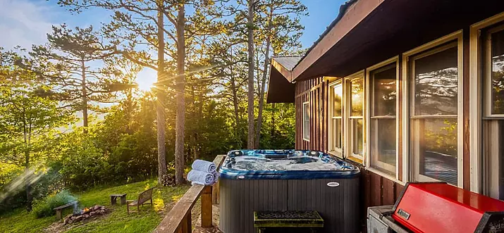 14 Best Cabins With Hot Tub Near Buffalo River, USA