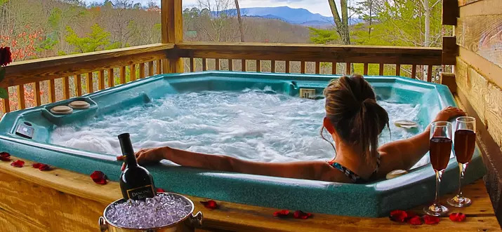 11 Best Cabins With Hot Tub In Great Smoky Mountains, USA