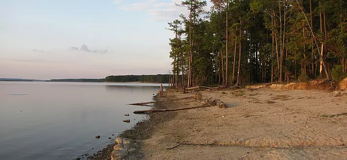 10 Most Gorgeous Lakes In North Carolina, USA