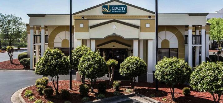hotels near lake norman nc