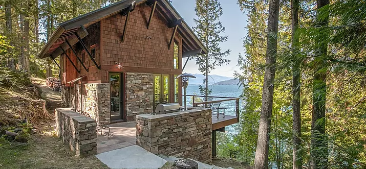  21 Amazing Cabin Rentals In Idaho, USA