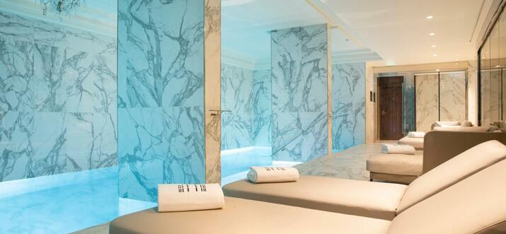 romantic hotel paris