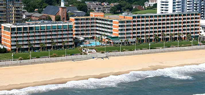 8 Best Hotels with Lazy River In Virginia Beach, VA