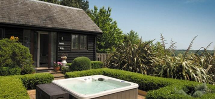 uk holiday cottages with sea views