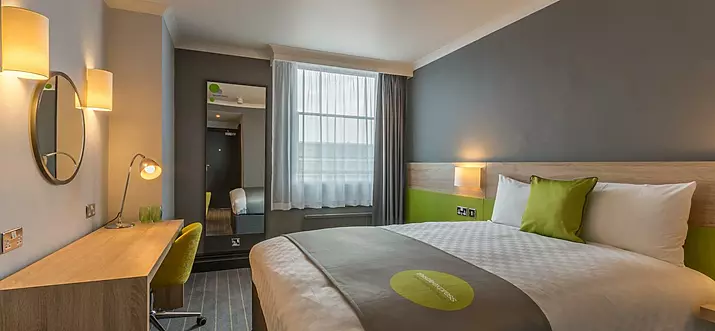 9 Handpicked Hotels With Parking Near Luton Airport, England