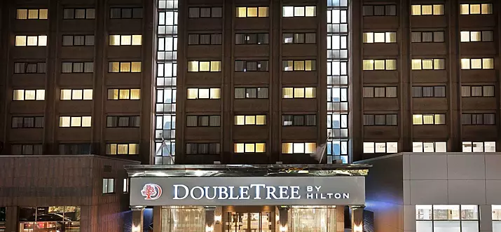 6 Best Hotels With Entertainment In Glasgow, Scotland