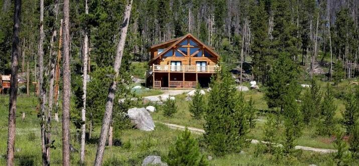 secluded cabin colorado