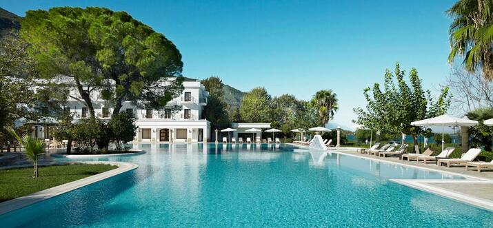 wellness retreats in greece