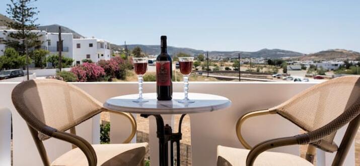 10 Meilleurs Airbnbs à Paros, Grèce - Mise à jour 2024