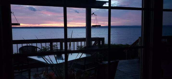 airbnb seneca lake