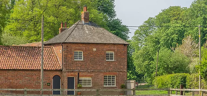 Top 10 Airbnb Vacation Rentals In and Nearby Holkham, United Kingdom