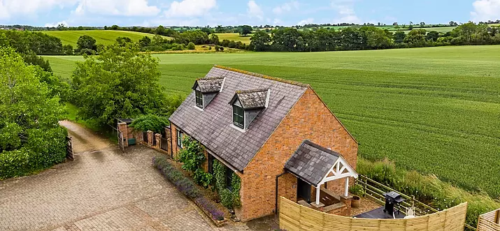 Top 10 Airbnb Vacation Rentals In Northamptonshire, England