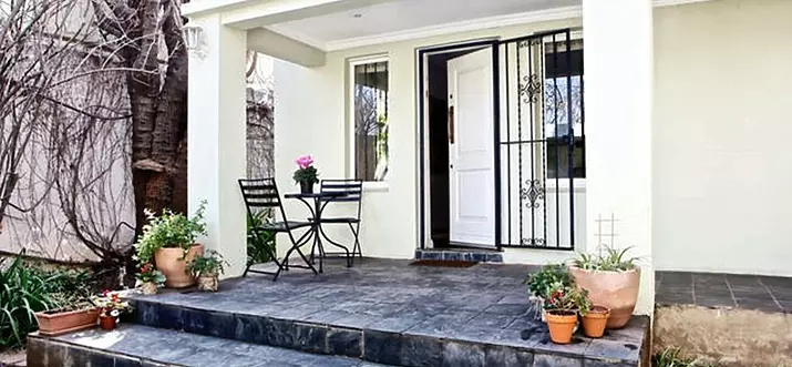 Top 10 Airbnb Vacation Rentals In Parkhurst, South Africa