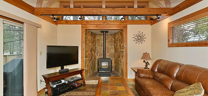 10 Handpicked Pet-Friendly Vacation Rentals In Sunriver, Oregon