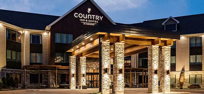 10 Best Hotels With Pool In Appleton, Wisconsin