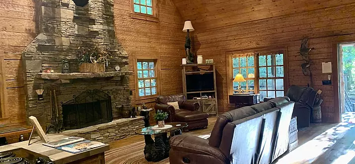 16 Best Pet-Friendly Cabins Around Beaver Lake, Arkansas