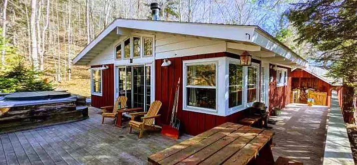 9 Best Pet-Friendly Cabin Rentals In Old Forge, New York