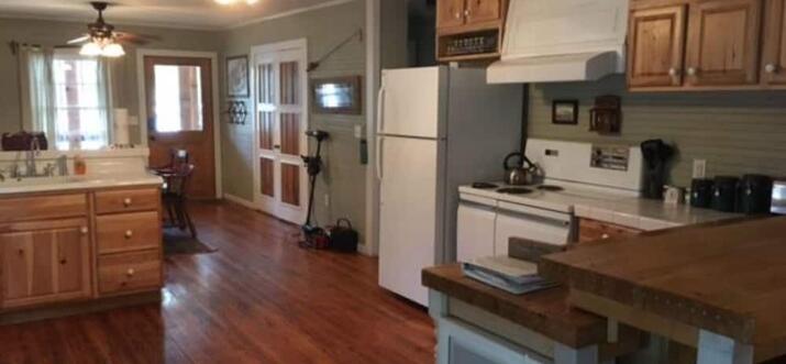 blue ridge parkway cabins with hot tubs