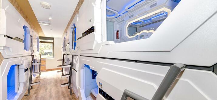 capsule hotels australia