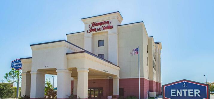 hotels near okc airport