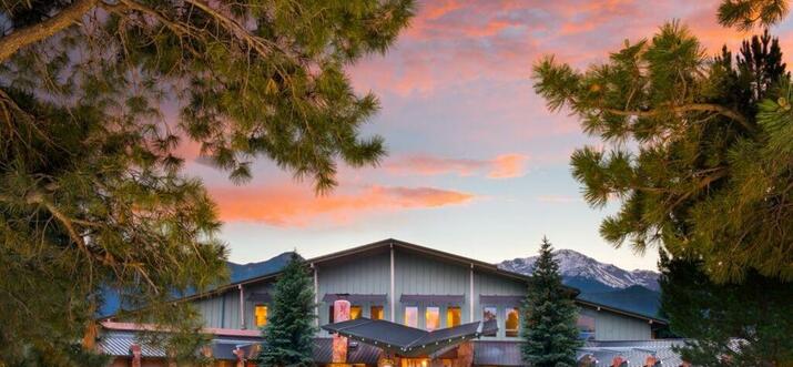 hotels with suites colorado springs