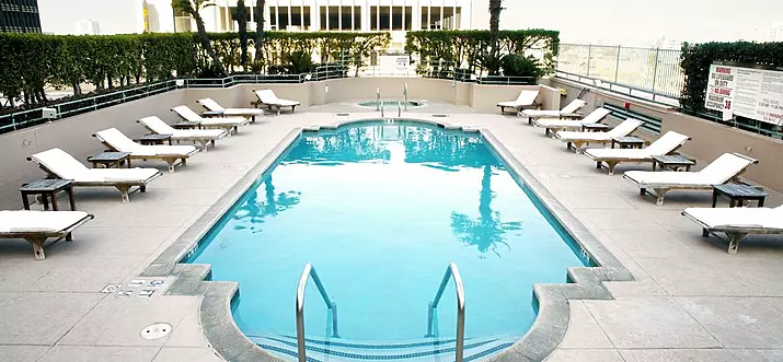 Take A Dip! Top 10 Hotels In Long Beach, California, With A Pool