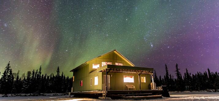 houseboats in yellowknife