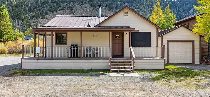 Top 10 Airbnb Vacation Rentals In June Lake, California