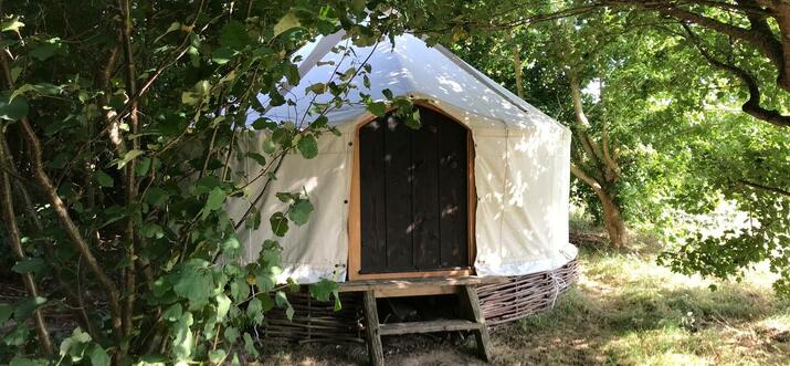 10 Best Glamping Spots Near Lyme Regis, England