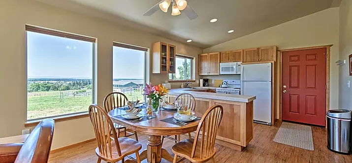 10 Handpicked Vacation Rentals In Sequim, Washington